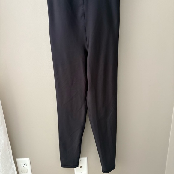 Old Navy Active Powersoft Go-Dry Jumpsuit Black Sz Small - Picture 4 of 9